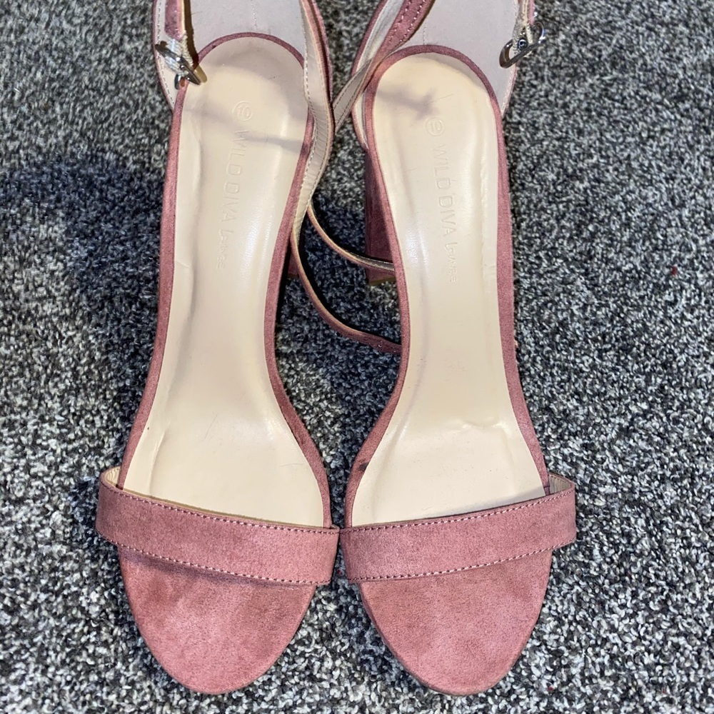 Pink platforms😌💕 - Picture 2 of 4